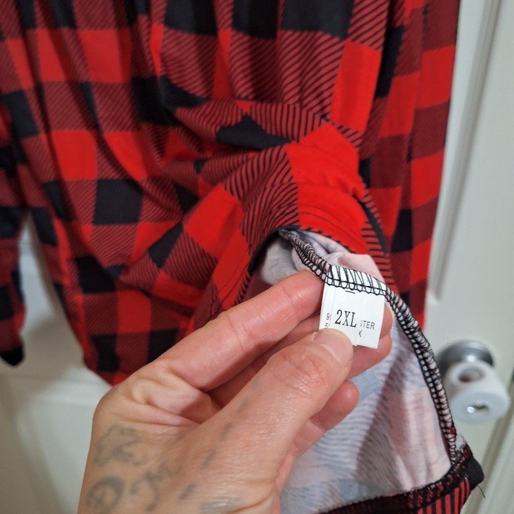 Checkered top - Picture 2 of 3